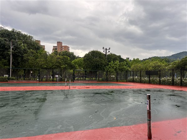 南港公園的球場照片